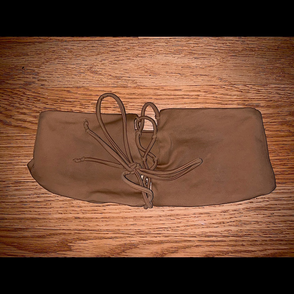 Disruptive youth bandeau top